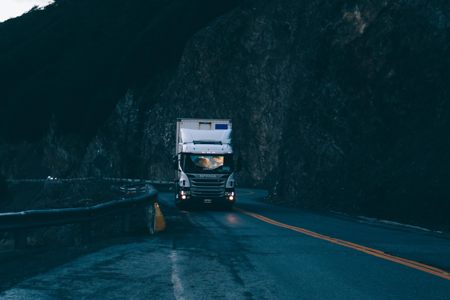 GVX Transportes: Conectando Empresas e Oportunidades